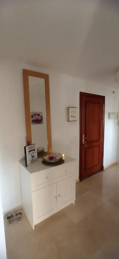 Homestay Atico Queen Itimad San Juan de Aznalfarache Spain